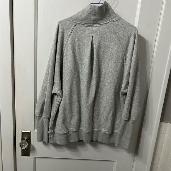 Champion Gray Sweatshirt - Picture 3 of 3